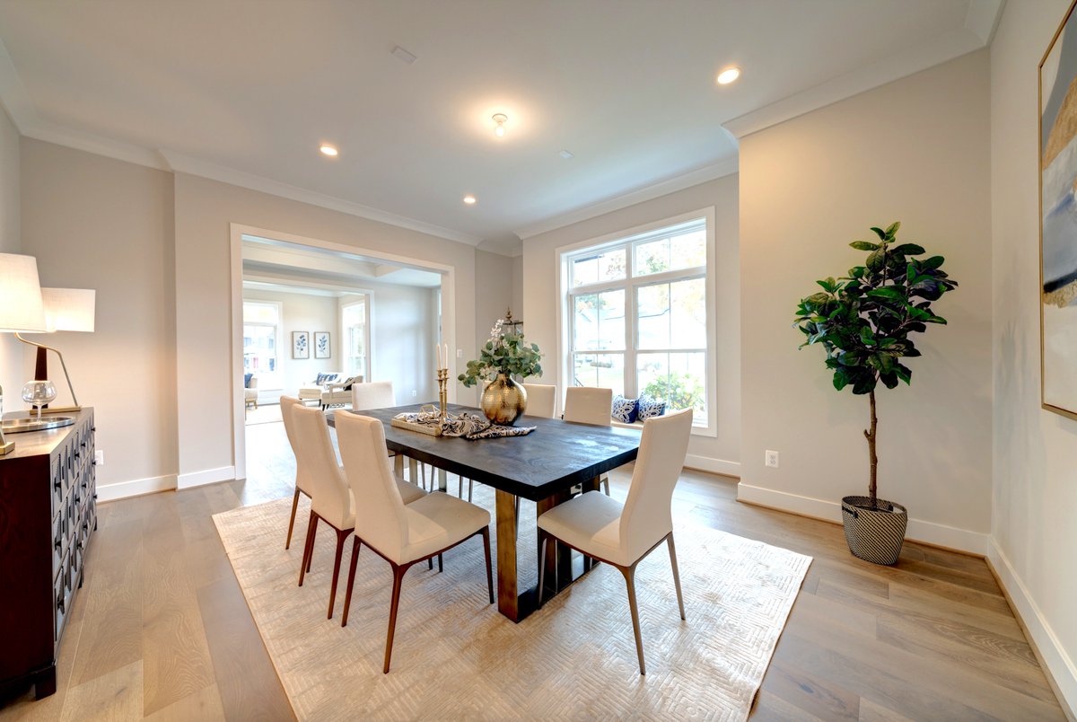 gulickgroup's tweet photo. What a difference proper light fixtures make. After photos first; Before photos follow.
.
#GulickGroup #LuxuryLiving #HomeDesign #NewHomes #NorthernVA #RealEstate #NorthernVARealEstate #LightingFixtures #Lighting https://t.co/n6BccOEX2g
