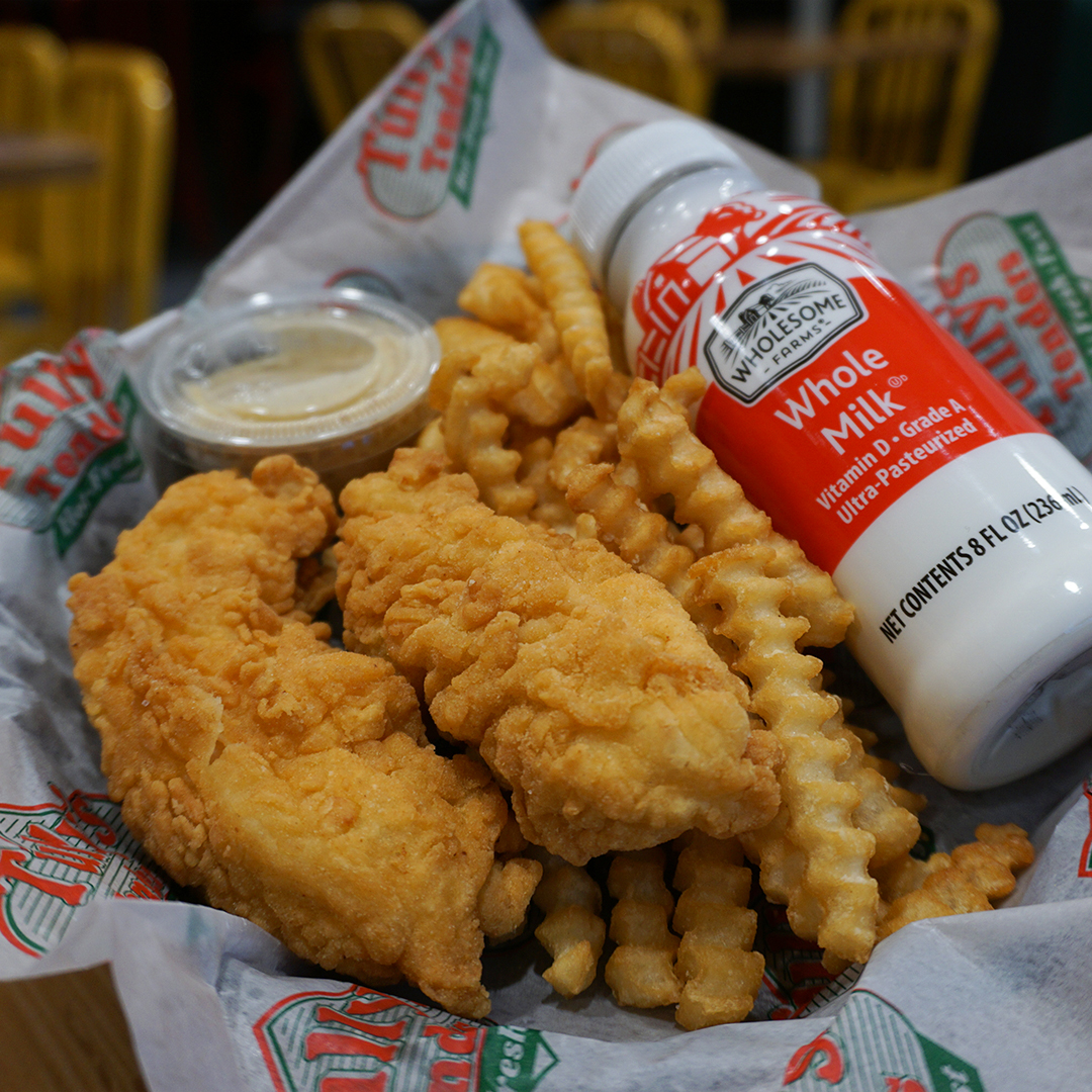 All day, every Sunday: Kids Eat FREE when dining in‼️😎
.
.
.
.
#kidseatfree #everysunday #allday #kidsmeal #kidsspecial #chickentenders #tenders #drivethru #fastfood