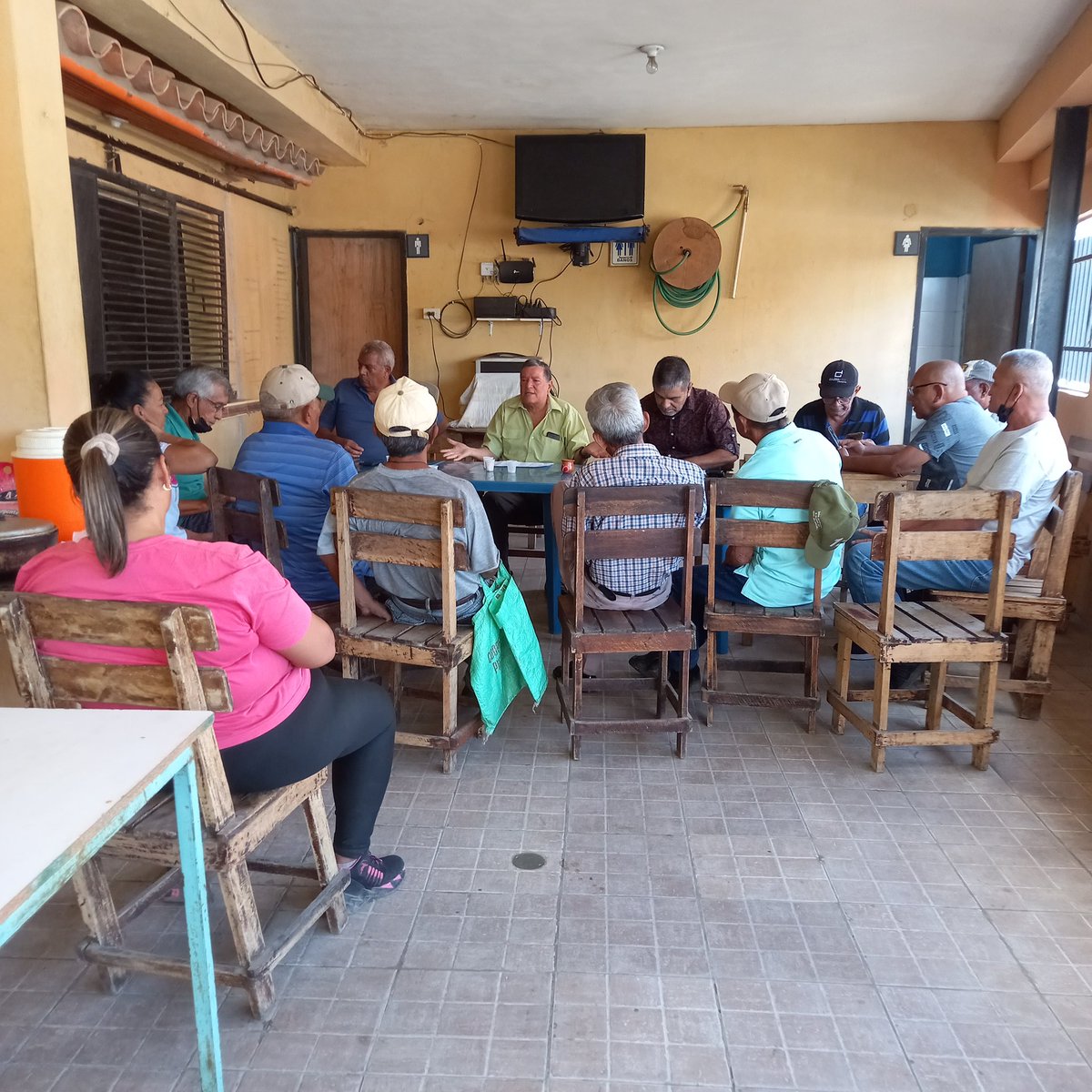 Adorg_Tamaca's tweet photo. #19Feb23 | Recibiendo información del CES. Carlos Prosperi es prosperidad #MovilizacionTotalAD https://t.co/yQKSobfVrw