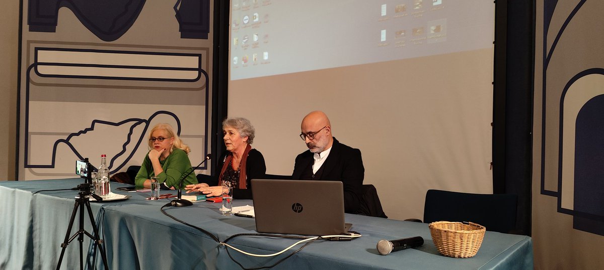 ceciliacarmassi's tweet photo. Con @lageloni e @eiorio proviamo a conoscere meglio l'#infosfera in cui siamo immersi e come nell' #infoguerra vogliono manipolare le nostre coscienze
#luccaungrandenoi
#polislab https://t.co/W1stJlpgMl
