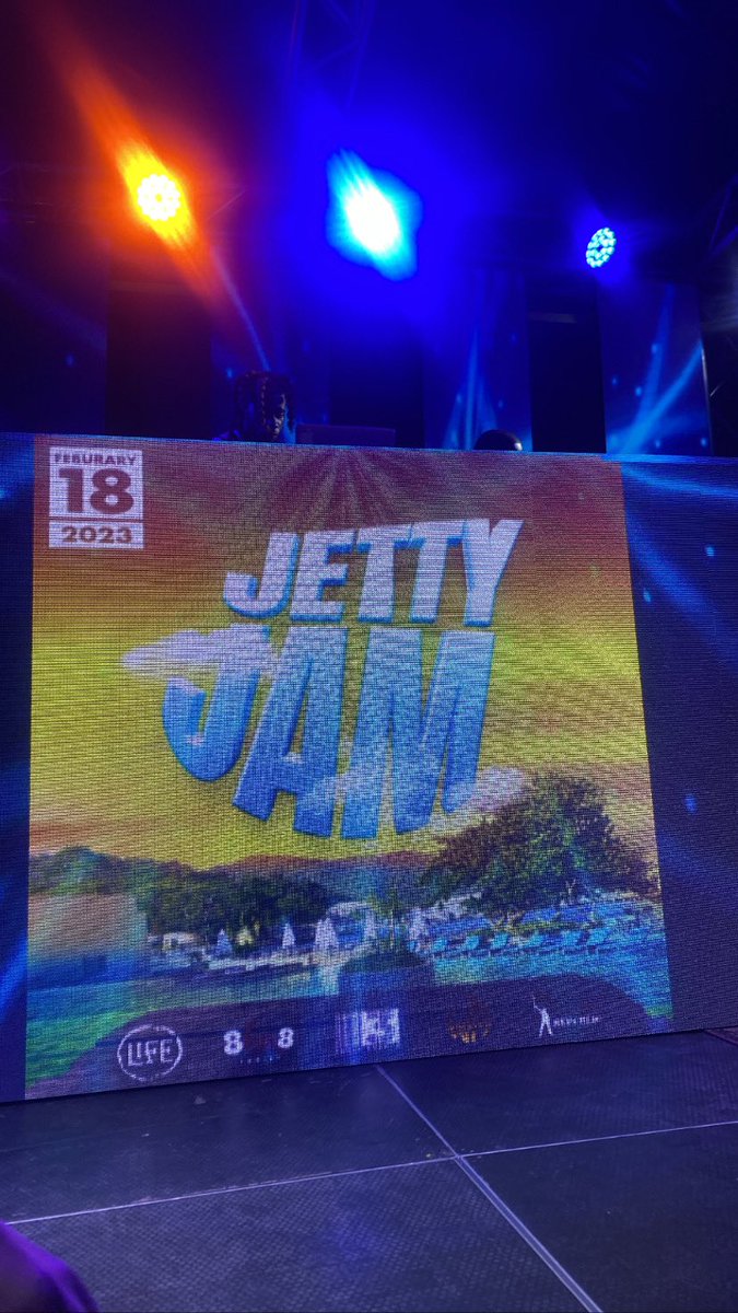 Daffy_Daffs's tweet photo. See together this piece the morning of and I’m very pleased how it turned out ✨ 

A time was had 🥵 #JettyJam https://t.co/JCQCL7Ratv