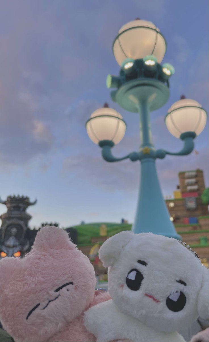 인형 바람 쐬어줬어