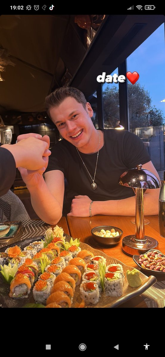 Öldüm güzelliğnizden aşklarım 🥹🥹🧿🫠❤️❤️🧿🧿
#Aytol
#Aytolum