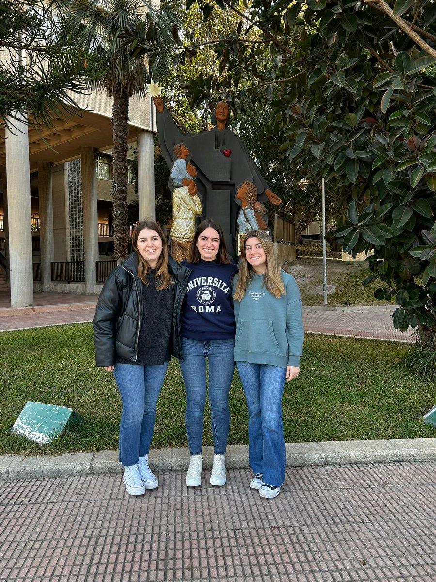 maristasdenia's tweet image. Los animadores de #GVX de Z1 han estado en @MaristasALC con @GVXAlicante formándose 🙏 y conviviendo durante el fin de semana.
De nuestro colegio han asistido Paloma, Nuria y Cristina. ¡Gracias por vuestra dedicación e ilusión! 🤗
#maristas #somosfamilia #somosred #masqueaulas
