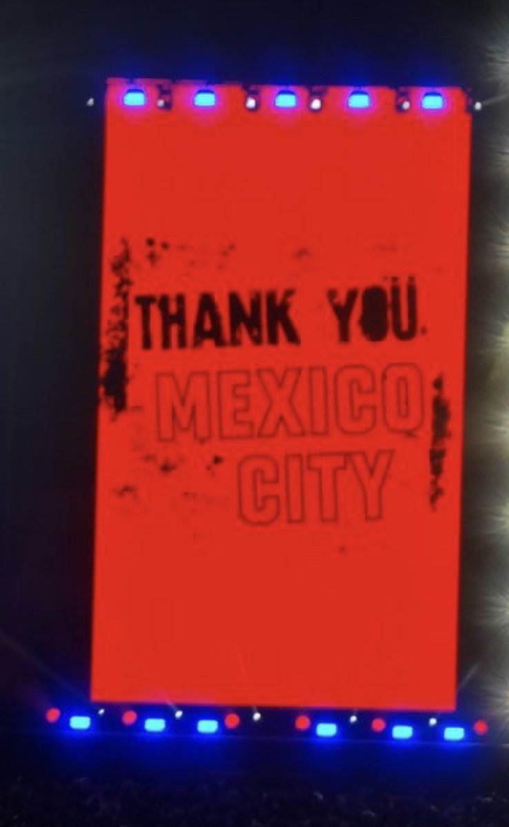 thevinceneil's tweet photo. Thank you Mexico City!!! We had a blast!! https://t.co/ENiiVpv7uG