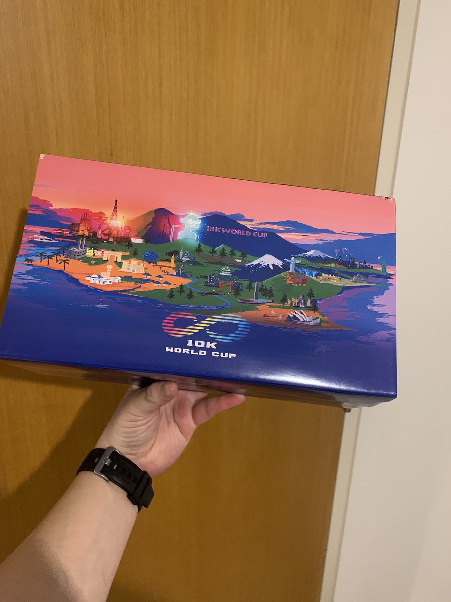BKN168's tweet photo. Looks what I got here, thanks @10KWorldCup @Lever_Group @starexglobal_co for an amazing event to meet apes around the world. https://t.co/tduGxLkWtB
