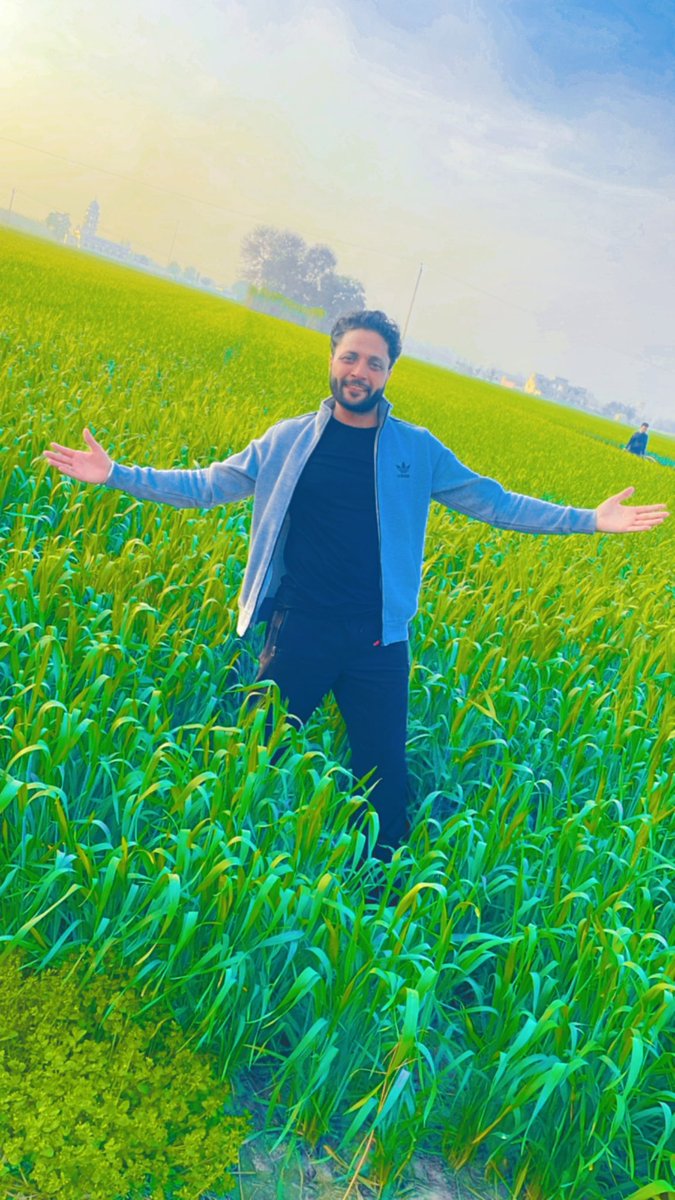 NavdeepKaler03's tweet photo. Mere Pind vich Vasda Rab ….. https://t.co/pLBnWa6SLB