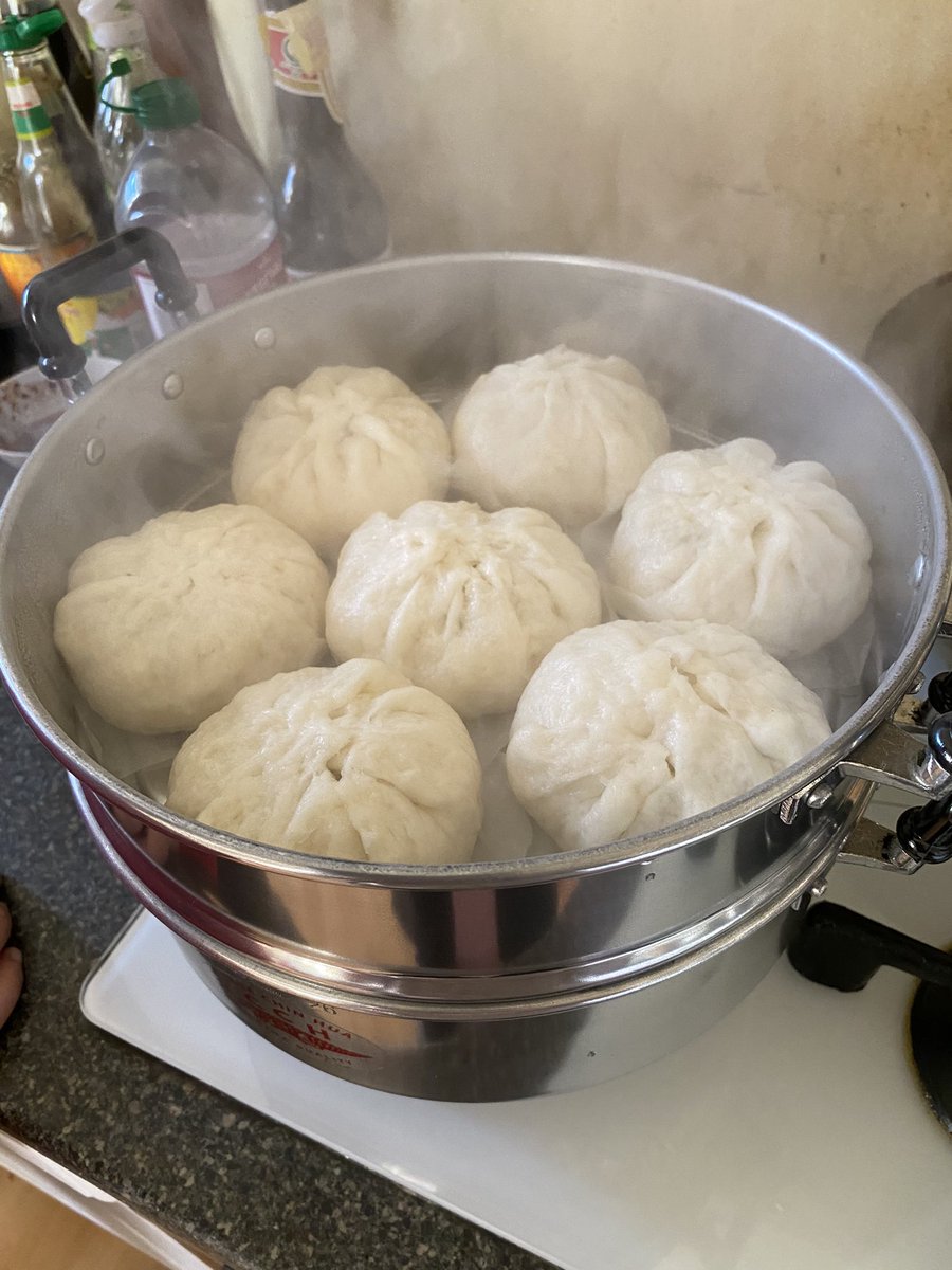 I like steamed buns and cannot lie.  Productive Sunday 🙏😊🙏