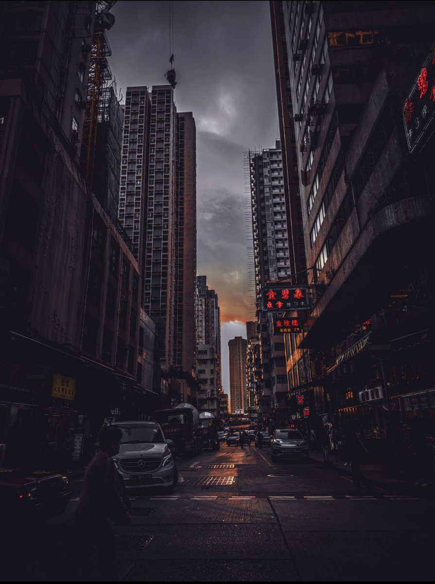 2023-02-18 📸
#hongkong
#香港
#旺角 
#香港旺角 
#街景 
#街景攝影 
#mongkok 
#hongkongmongkok 
#hongkongphotography
#photography
#hongkong🇭🇰
#写真撮ってる人と繋がりたい
#写真好きな人と繋がりたい