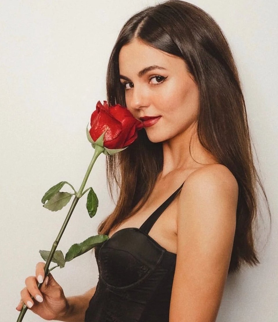 Happy birthday to the most beautiful woman in the world, Victoria Justice  
