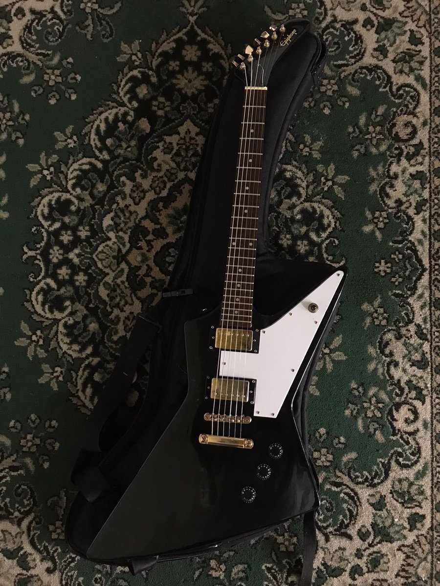 socialc0ma_'s tweet photo. FORSALE!!!
Epiphone Explorer Made in China 2011
cuma dipake beberapa bulan aja dari beli baru, beli karna penasaran bgt sama gitar ini. kelengkapan hanya softcase, untuk info detail bisa DM aku yaaa🙏🏻
#jualepiphone #epiphoneexplorer #jualgitar https://t.co/WoDoDKkteB