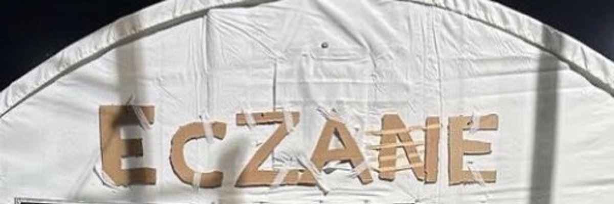 Biz Adıyamanlılar olarak; çeşitli illerden yardıma gelen, hastalara ilaçlarını ulaştıran, onlara güven veren, kendileri gelmese dahi ilaçları, her türlü malzemeyi bu bölgeye gönderen, maddi-manevi destek veren saygıdeğer eczacılarımızdan razıyız. Allah da onlardan razı olsun