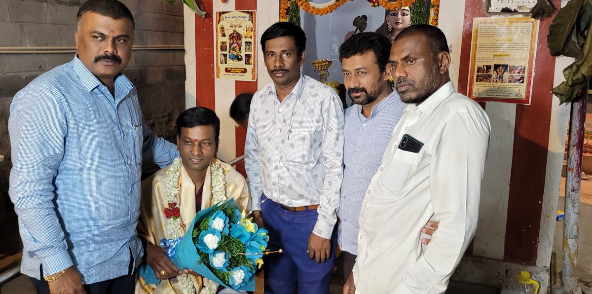 BKAnil_Kumar's tweet photo. ಬೆಂಗಳೂರು ದಕ್ಷಿಣ ವಿಧಾನಸಭಾ ಕ್ಷೇತ್ರ ವ್ಯಾಪ್ತಿಯ ಪಿಳ್ಳಗಾನಹಳ್ಳಿ ಗ್ರಾಮದ ಅಂಗಾಳಮ್ಮ ದೇವಾಲಯಕ್ಕೆ ಭೇಟಿ ನೀಡಿ ಪ್ರಾರ್ಥನೆ ಸಲ್ಲಿಸಿ ಆಶೀರ್ವಾದ ಪಡೆದೆ. https://t.co/Ax8IRZVQ6O