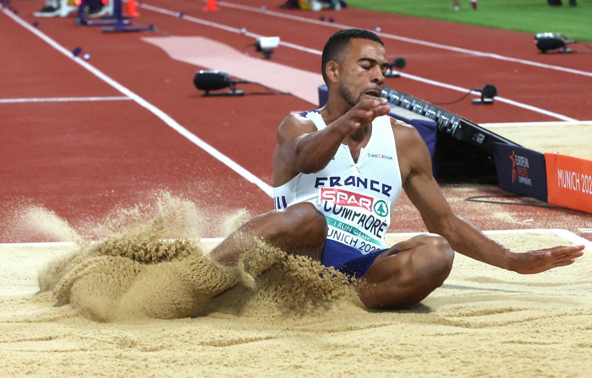 🏃‍♂️  A 35 ans, l'Alsacien <a href="/bencompaore/">Benjamin COMPAORÉ</a> redevient champion de France Elite du triple saut ➡️ c.dna.fr/sport/2023/02/… 📸 Jean-Marc Loos