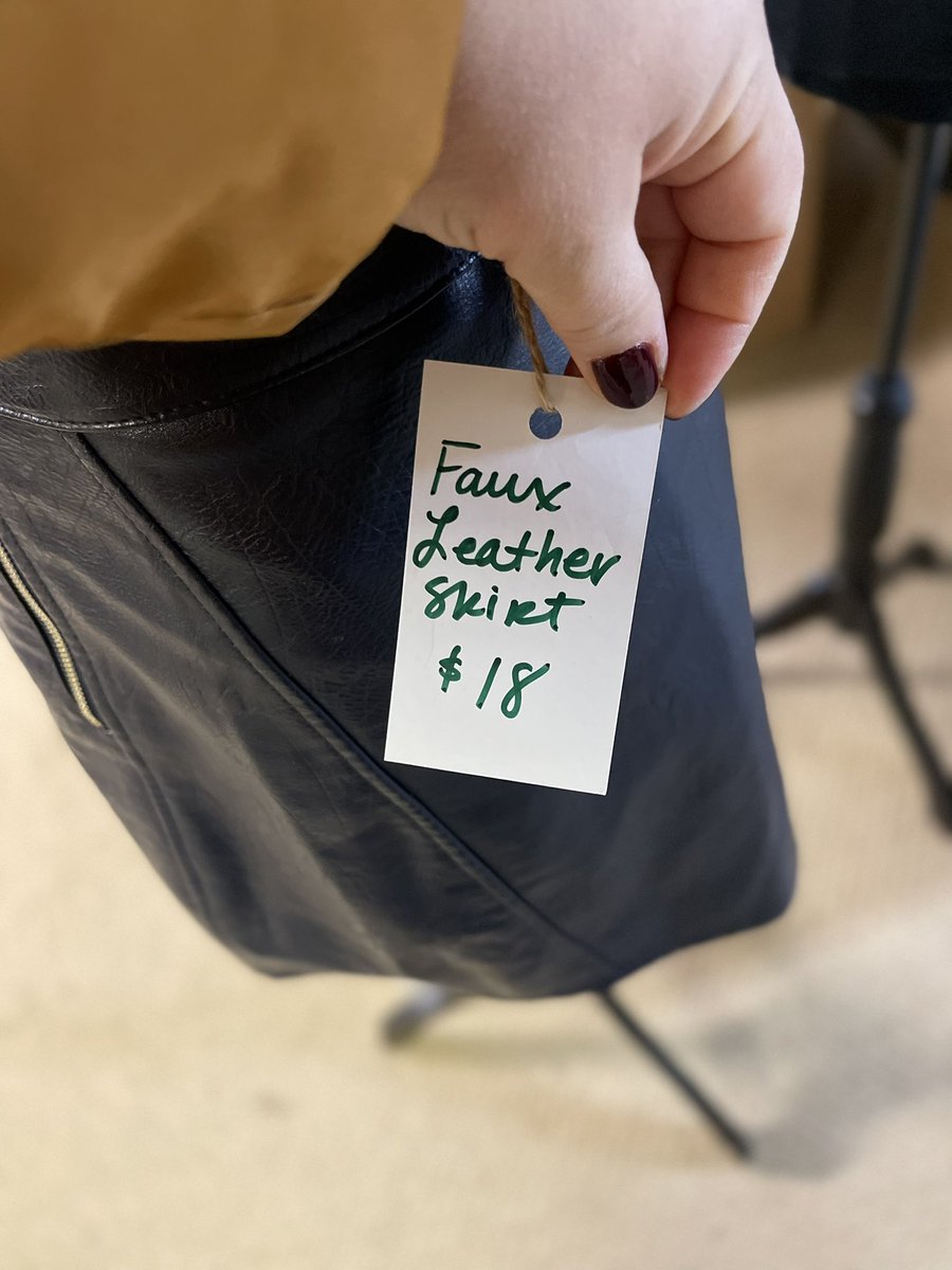 Ashpirations1's tweet photo. CLEARANCE Small (really small) navy blue razor back tank. Feminist abolitionist. Faux leather vintage skirt. Also a small. Tank - $15. Skirt -$10. Plus shipping on all items. DM me for payment and shipping info. https://t.co/aS8tFGqcSO