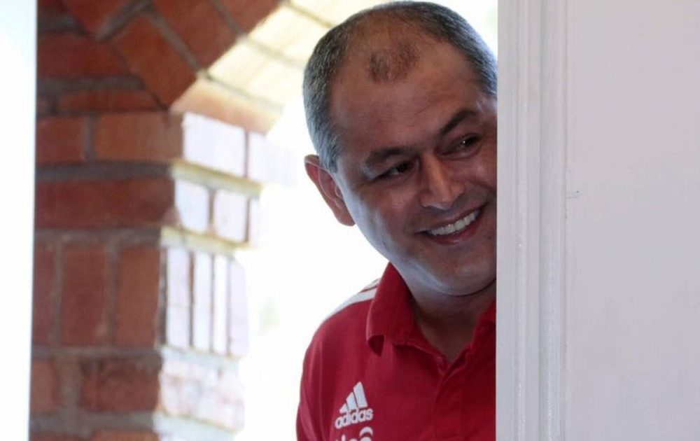 Un domingo más sin leer ningún titular deportivo que diga Julio Cáceres dejó de ser dt de <a href="/elClubOlimpia/">Club Olimpia</a> 

Bienvenido Chiqui