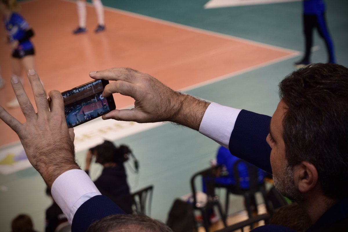 🏐 Nuestro portavoz, <a href="/a_ciprian/">Aldo Ciprian</a>, asiste hoy a la final de la Copa de SM la Reina de Voleibol en el PAV III de #SantCugat.

🏆 ¡Suerte a los finalistas y enhorabuena a todos los equipos participantes!

#CopaReinaVB