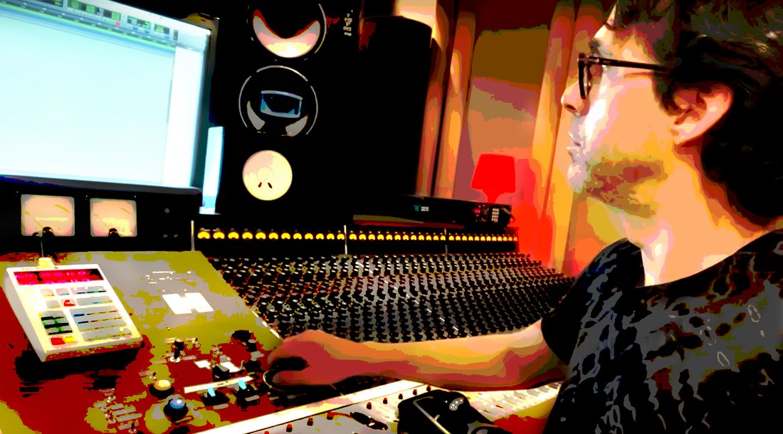 a look at the MAKING RECORDS WITH ERIC VALENTINE #youtube channel that explores #musicproduction with celebrated #musicproducer / #recordingengineer #ericvalentine

link
deergodnyc.com/blog/spotlight…

#qotsa #dwarves #goodcharlotte #smashmouth #thirdeyeblind #deathfromabove1979 #weezer