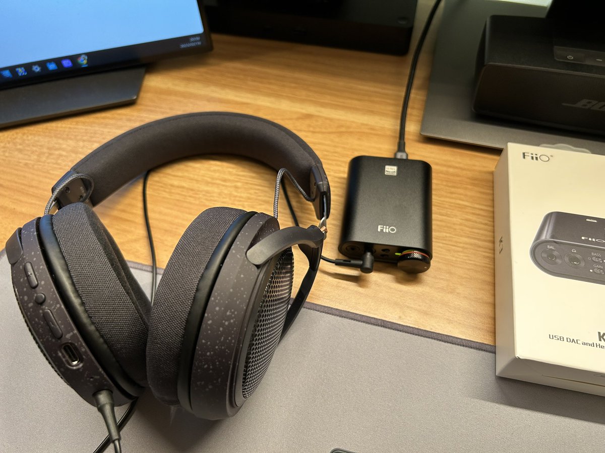 gijutsujin's tweet photo. ハイレゾ環境でハイレゾ曲を聴いたけど、正直私の耳では差がわからん。
とは言え、有線無線ともに高い次元で高音質環境が出来たのは嬉しい😊

#ブログ 
#FiiO 
#K3ES 
#BTA30Pro 
#オーディオテクニカ 
#ATHHL7BT https://t.co/REVISaiB8u