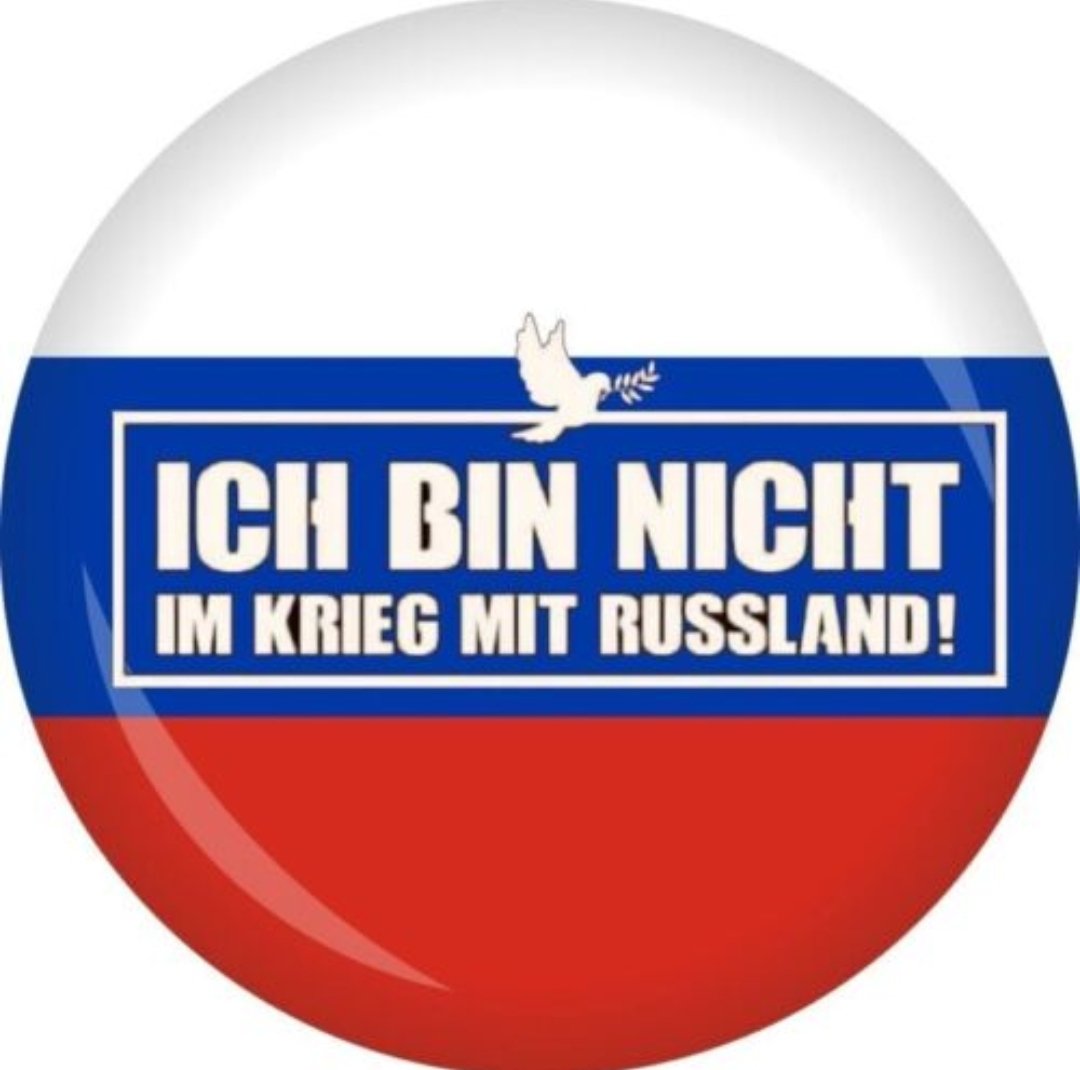 RolandLthi1's tweet photo. @ZStadtfux Für den geistig daheimgebliebenen @ZStadtfux es gibt etliche welche Dir vorlesen können was auf dem Button steht. Lesen bildet, ich kann Dir den Lese und Schreibkurs der #ProInfirmis wärmstens ans Herz legen, es ist nie zu spät es zu lernen. https://t.co/MvahzVI8aH