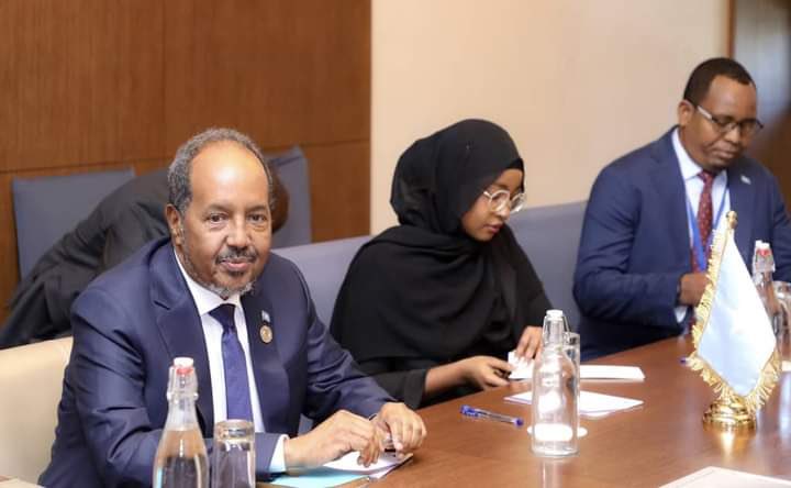 CabdiweliD's tweet photo. The President of the Federal Republic of Somalia Dr.  Hassan Sheikh Mohamud met Kenyan President William Ruto in Addis Ababa. https://t.co/gJo9Fu7FR3