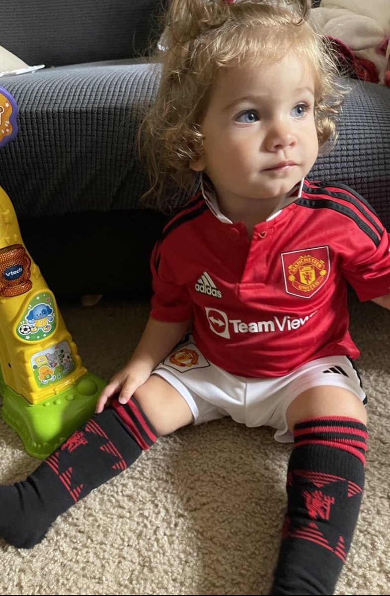 folgers24's tweet photo. @NBCSportsSoccer #MyPLMorning kitted up and ready to go ❤️ https://t.co/7LoLIwpxdt