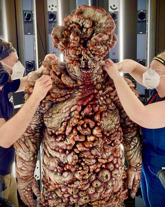 -Vamos a aspirarle parece que tiene algo de secreciones.

-El moco: