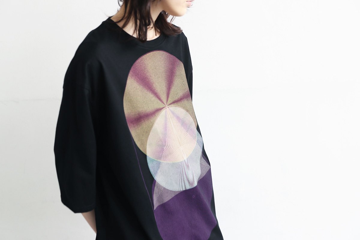 Palmmaisonstore's tweet photo. #HATRA 

TS-Echokeep [TO03-black]

Albatro Designによる視覚実験的グラフィックをプリント。

https://t.co/y7j4n7Eibi https://t.co/qauAAKThHi