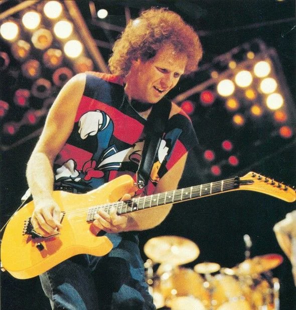 Happy birthday Paul Dean!
Lead Guitarist For Loverboy.
(February 19, 1946) 