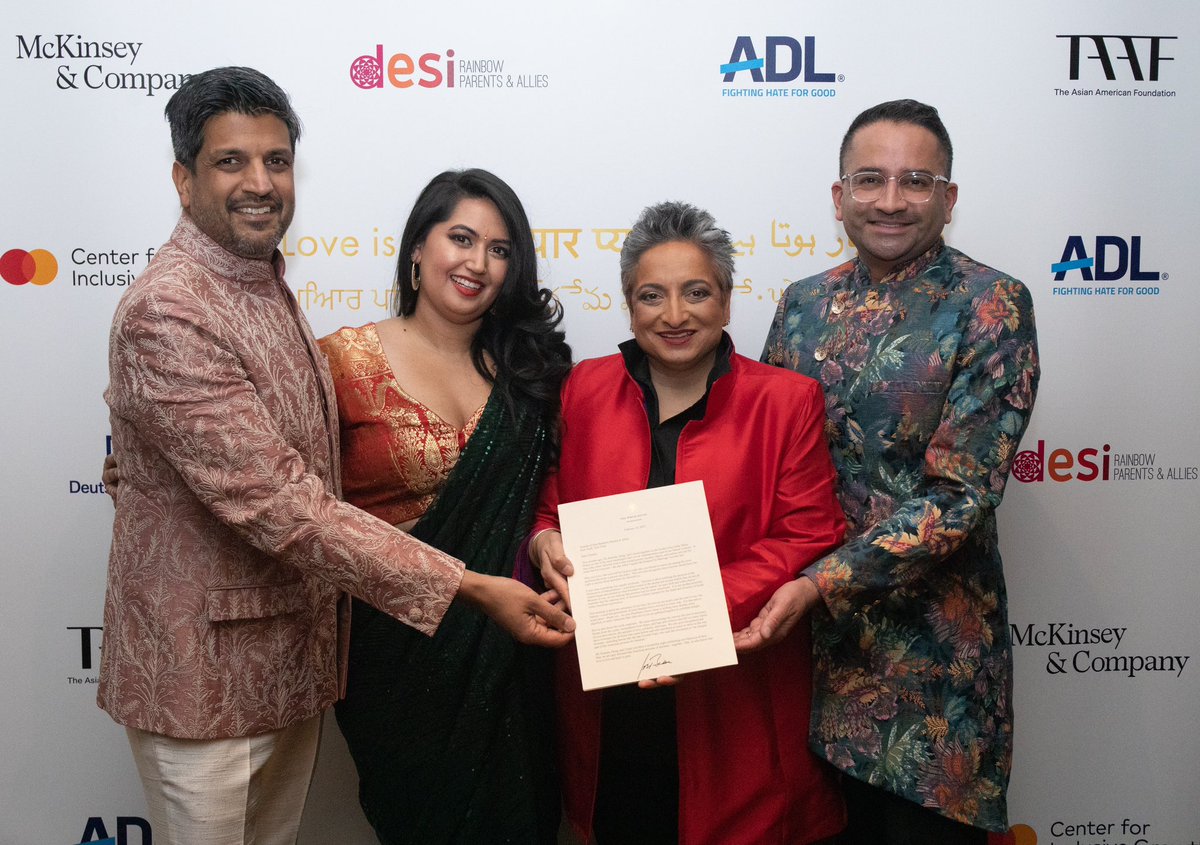 desirainbow1's tweet photo. Our #PyarIsPyar benefit brought queer Desi leaders and allies to celebrate and support the work we do for our community. #LGBTQ #DesiRainbow @djrekha @GautamR46 @OpalVadhan46 @SunuChandy https://t.co/ksqowL7YtH