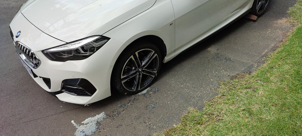 Kavzo's tweet photo. @BMW_SA all BMW Emergency lines down?!? most cars sold without spares, what are your customers supposed to do when they break down?

#bmw #bmw_sa https://t.co/wWKXZfSMuk