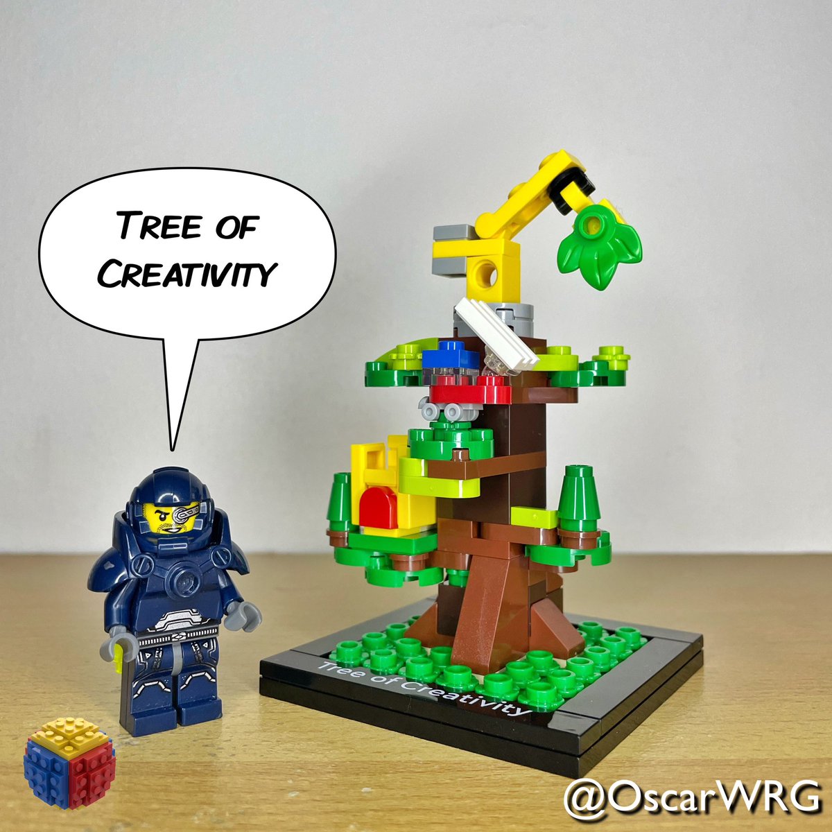 OscarWRG's tweet photo. #LEGO_Galaxy_Patrol #LEGO #40563 #TributeToLEGOHouse #TreeOfCreativity @LEGO_Group @DoSAinterntl https://t.co/45qrHx3nI2