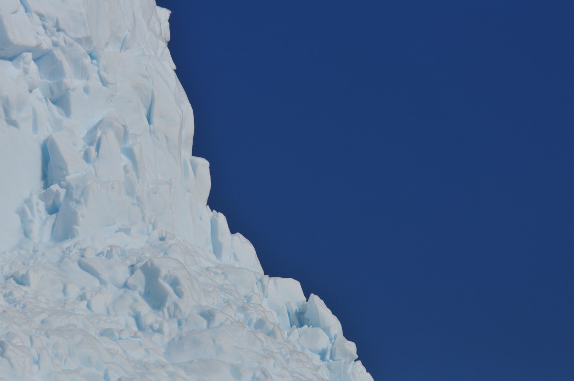 BAS_News's tweet image. Small boats like &quot;Erebus&quot; allow the crew and scientists to go places where a large ship can&apos;t (including close to icebergs). A 10m  long research vessel that allows scientists to carry out research in shallow, inshore waters, and transport people and supplies. #SDAScience