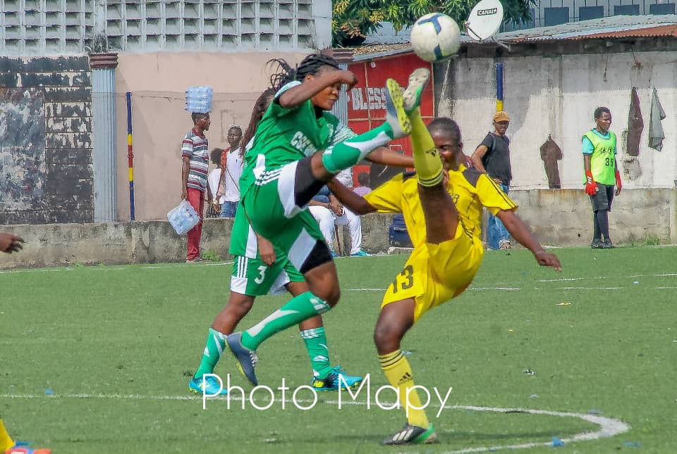 fiston_mok's tweet photo. La victoire de 𝐍𝐨𝐬 #Seniors 𝐟𝐚𝐜𝐞 au FCF @Avenir (4-0) en images ! 📸

🏆 4e journée du championnat provincial 

⚽️ Bénédicte Nzey (9', 16' &amp; 66') et Natacha Mvuenga https://t.co/78OJnBPpqi