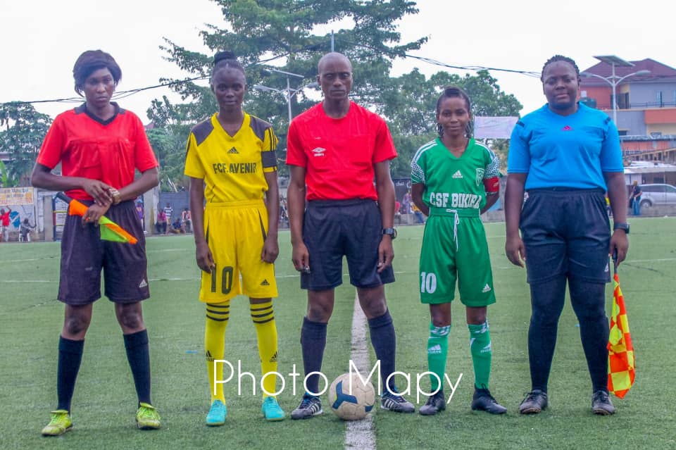 fiston_mok's tweet photo. La victoire de 𝐍𝐨𝐬 #Seniors 𝐟𝐚𝐜𝐞 au FCF @Avenir (4-0) en images ! 📸

🏆 4e journée du championnat provincial 

⚽️ Bénédicte Nzey (9', 16' &amp; 66') et Natacha Mvuenga https://t.co/78OJnBPpqi