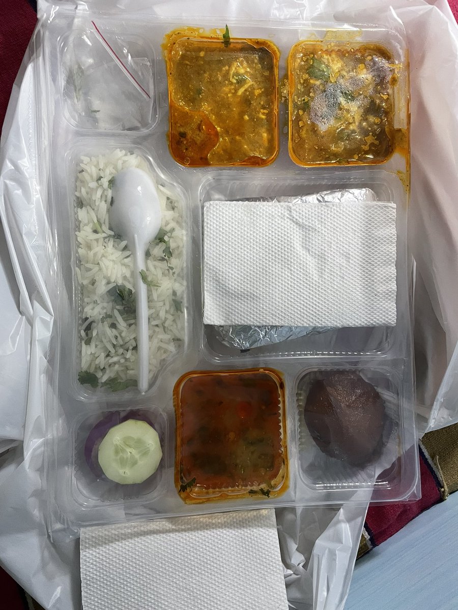 mitesh0191's tweet image. Yipeee...got my yummy food in train. I am travelling to Hyd from Delhi in train (12650) via Bhopal and i ordered the food #railrestro app. Food is just amazing, well prepared and very minure things also taken care while packing.#railrestro