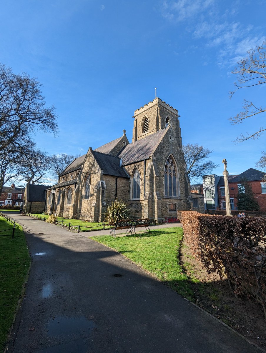 📍St Peter's Church, St Peter's Ave, Cleethorpes.

Looking absolutely splendid in the February sunshine this morning.

#church #visitlincolnshire #cleethorpes #stpeterschurch