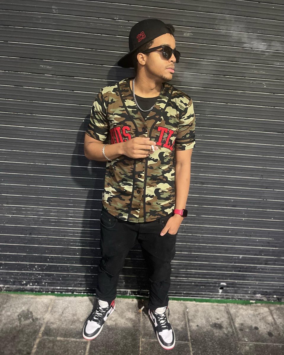 _JayTee___'s tweet photo. Sum for rn https://t.co/mYegIDG6bZ