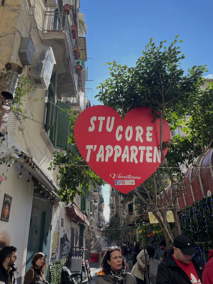 benservello's tweet photo. Te guarde, e e’torno a ‘nventà ♥️ https://t.co/QQGJsbuQ4f