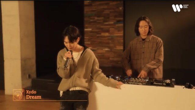 Lovewords22's tweet photo. #SamHong and #Xydo have been busy making good music!! #시도 #UnderHouse @xydofficial @valueperhour @GROOVL1N_GTCK https://t.co/H58MwZr95q