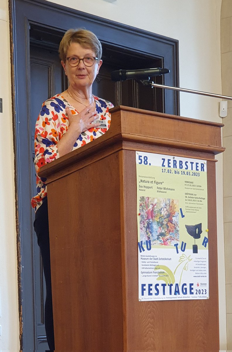 AndreasDittman2's tweet photo. Am Sonnabend wurden die 58. Zerbster Kulturfesttage eröffnet.  Das Grußwort der Stadt Jever hielt Almuth Thomßen als stellvertretende Bürgermeisterin der Stadt Jever. #kultur #jever #Zerbst https://t.co/0GqwCWRwoF