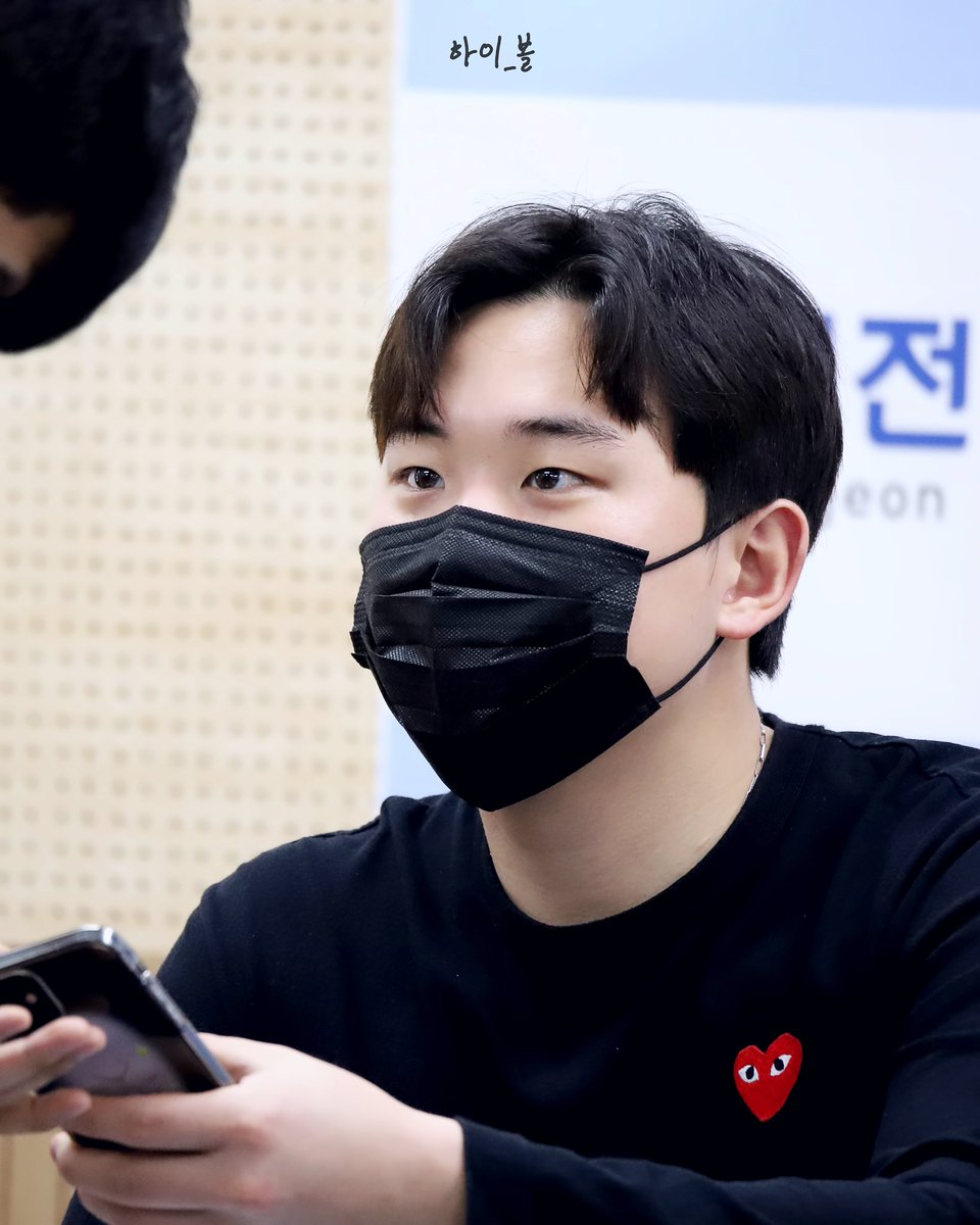 누가 정으넌 눈에 별따다 박았나..!!!
왜 매년 리즈 갱신하는 거됴👀

#한화이글스 #한화 #hanwhaeagles 
#정은원 #정은원선수 #늉_정은원