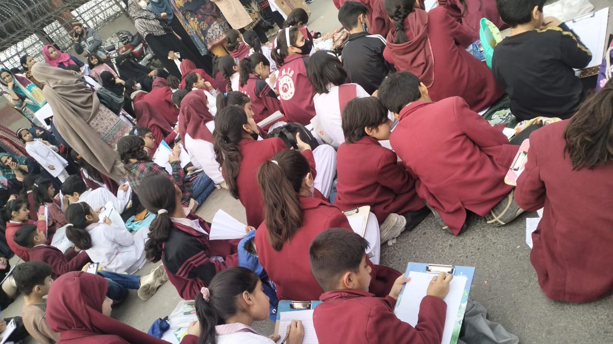 RealHassaan's tweet photo. This is the school that I went to, 12 years back. 
I am devastated by seeing that the kids who go there had to attempt their exams on the road. 
#savecmtb https://t.co/kRqlVlNlfD