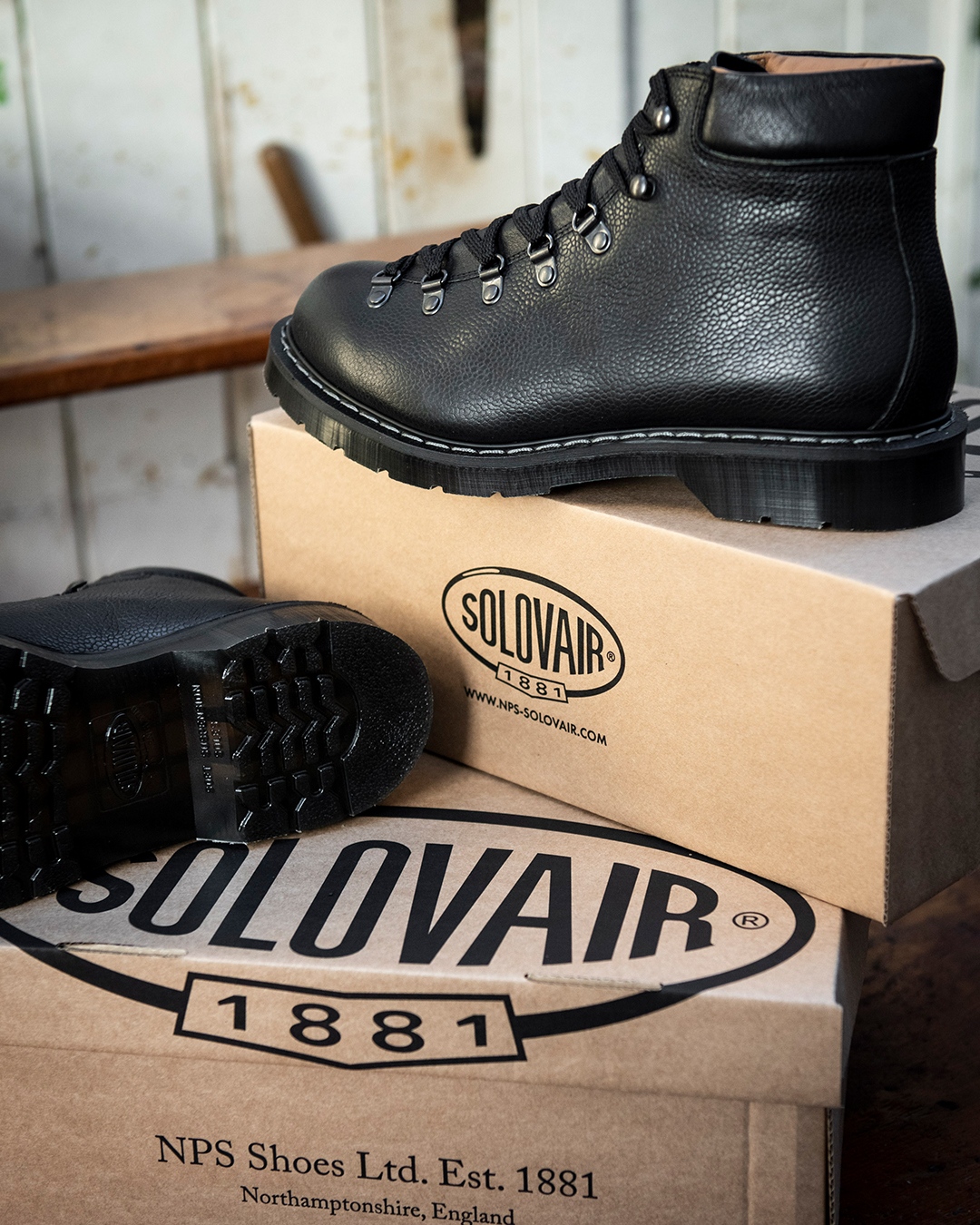 Urban 2025 hiking boots