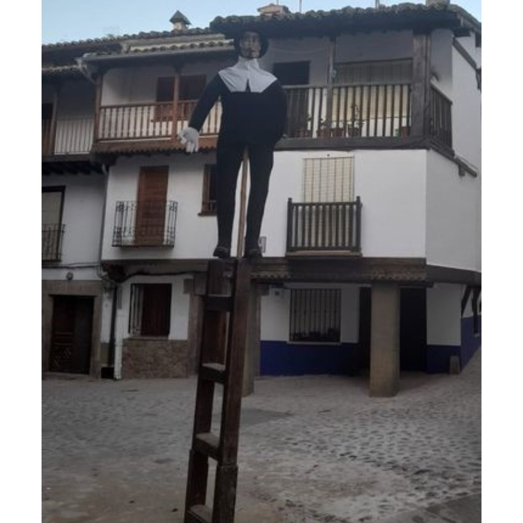 ciperopalo's tweet photo. El #Peropalo ya está en su sitio
#Villanuevadelavera
#Fiestadeinterésturístico https://t.co/pR6Nr6QVs4