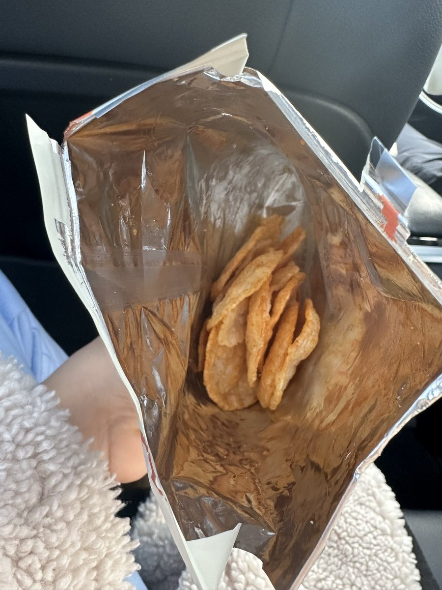 MrsAylott's tweet photo. @popchipsUK £1.25 what a joke!!!!! #popchips https://t.co/5h1s1Lm8Du