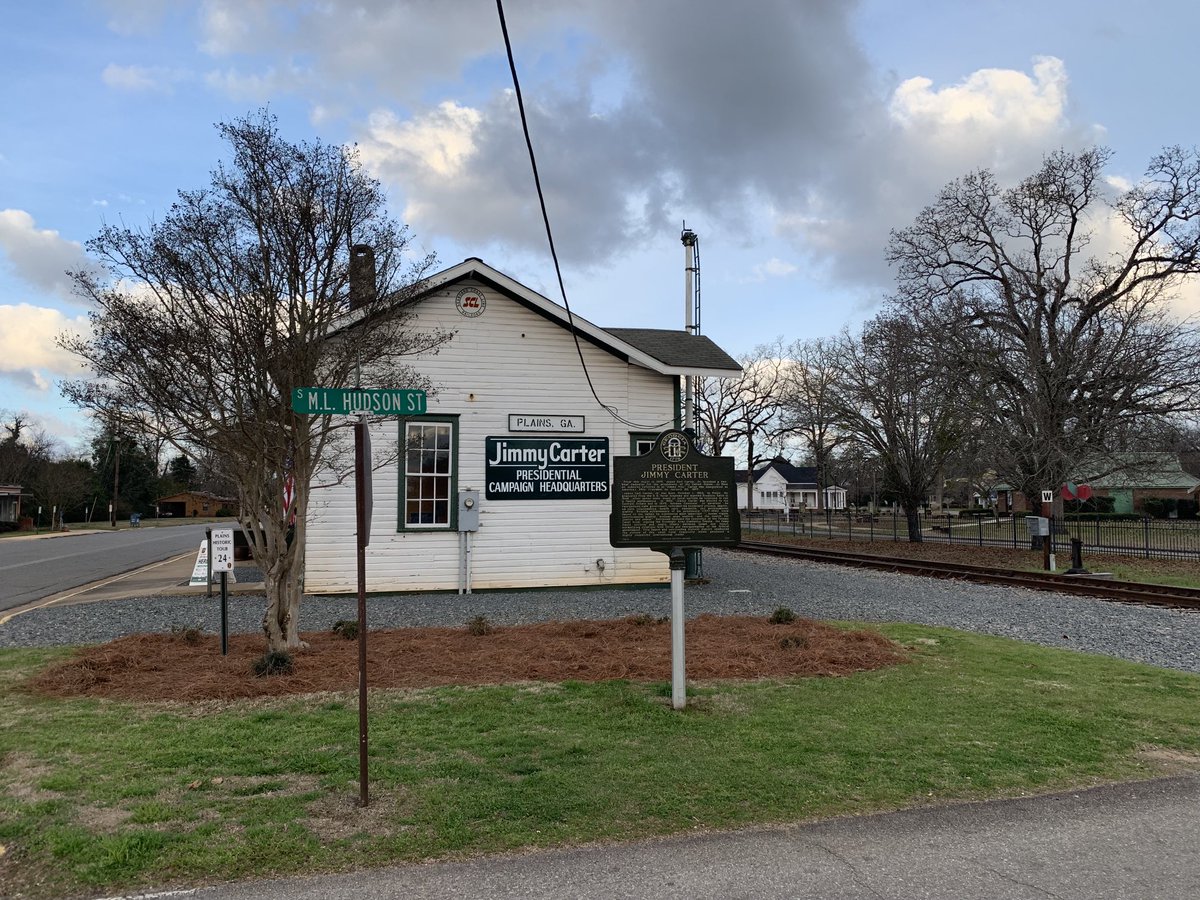 costareports's tweet photo. Good morning from Plains, Georgia, home of President Carter. The nation’s 39th president is nearby at home with his family. It’s a quiet Sunday morning in a quiet town and many residents here are preparing to head to church. https://t.co/87d46xKequ