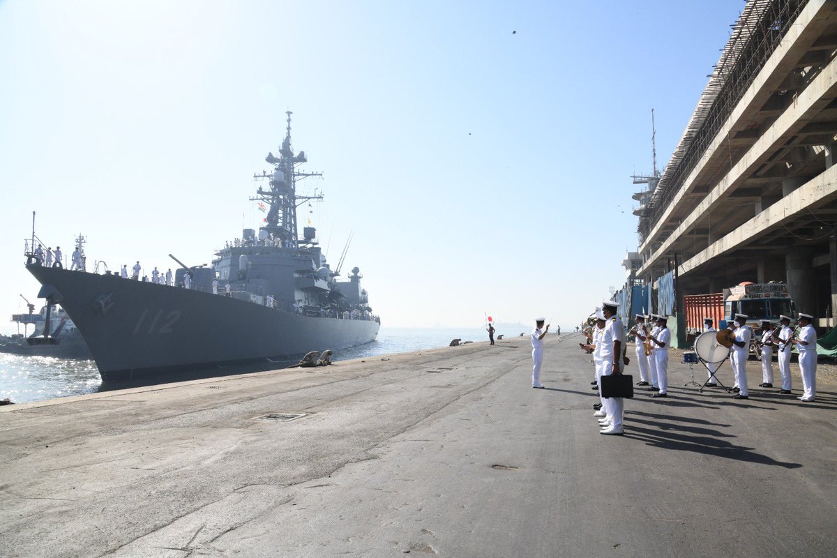 kaidensharmaa's tweet photo. The ties between India and Japan are stronger than ever.
While exercise #DharmaGuardian is underway between the ground forces, latest development is the visit of #JMSDF #JSMakinami to Mumbai.
Supporting each other in maritime affairs and defence-industrial matters. https://t.co/Hcsh8OhAhi