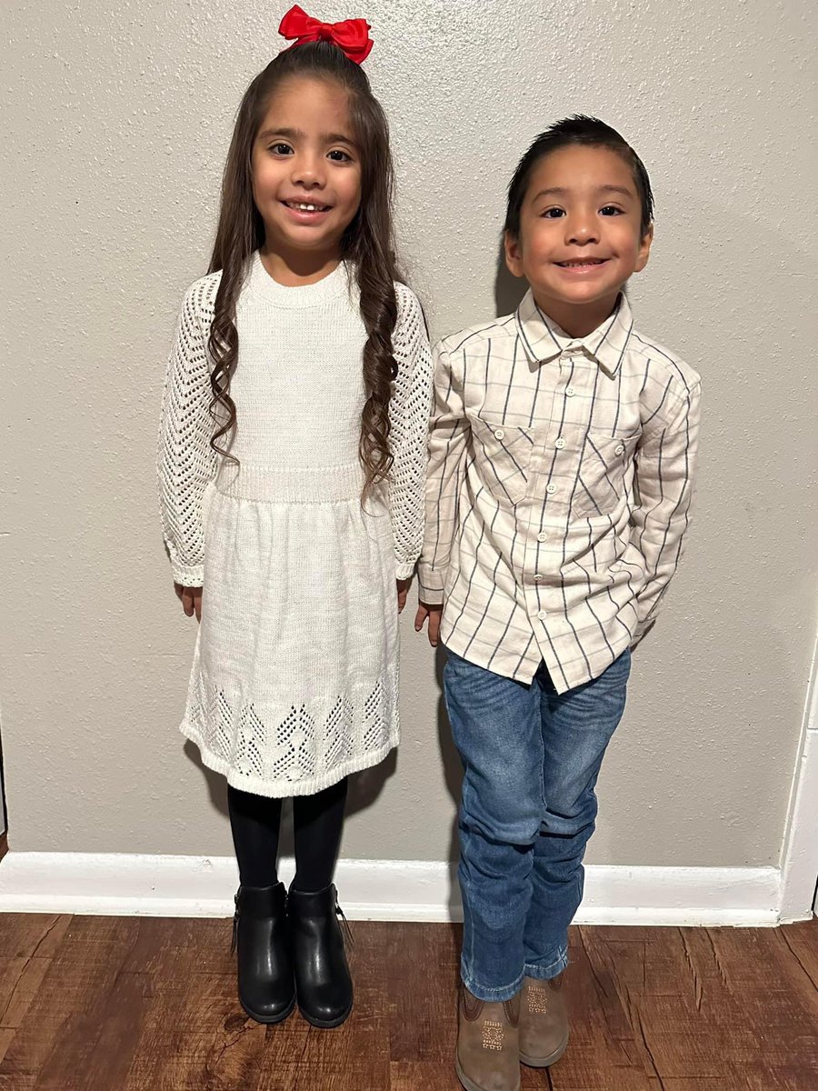 OurReyesLife's tweet photo. #Fundraiser Alert 🔔 

Help Emma &amp; JJ ✨WIN✨ court! 👸🏻🤴🏻

10 cents per vote! 🤑

Vote as many times as you want! 

Cashapp: $LIZQ311 

Deadline 3/1

So vote now! 

Thank you for helping them win!❤️

#Prince #Princess #CashApp #HelpThemWin #Donate
#RoyalKids #Kids #kidsfashion https://t.co/IhPX2ttBSY
