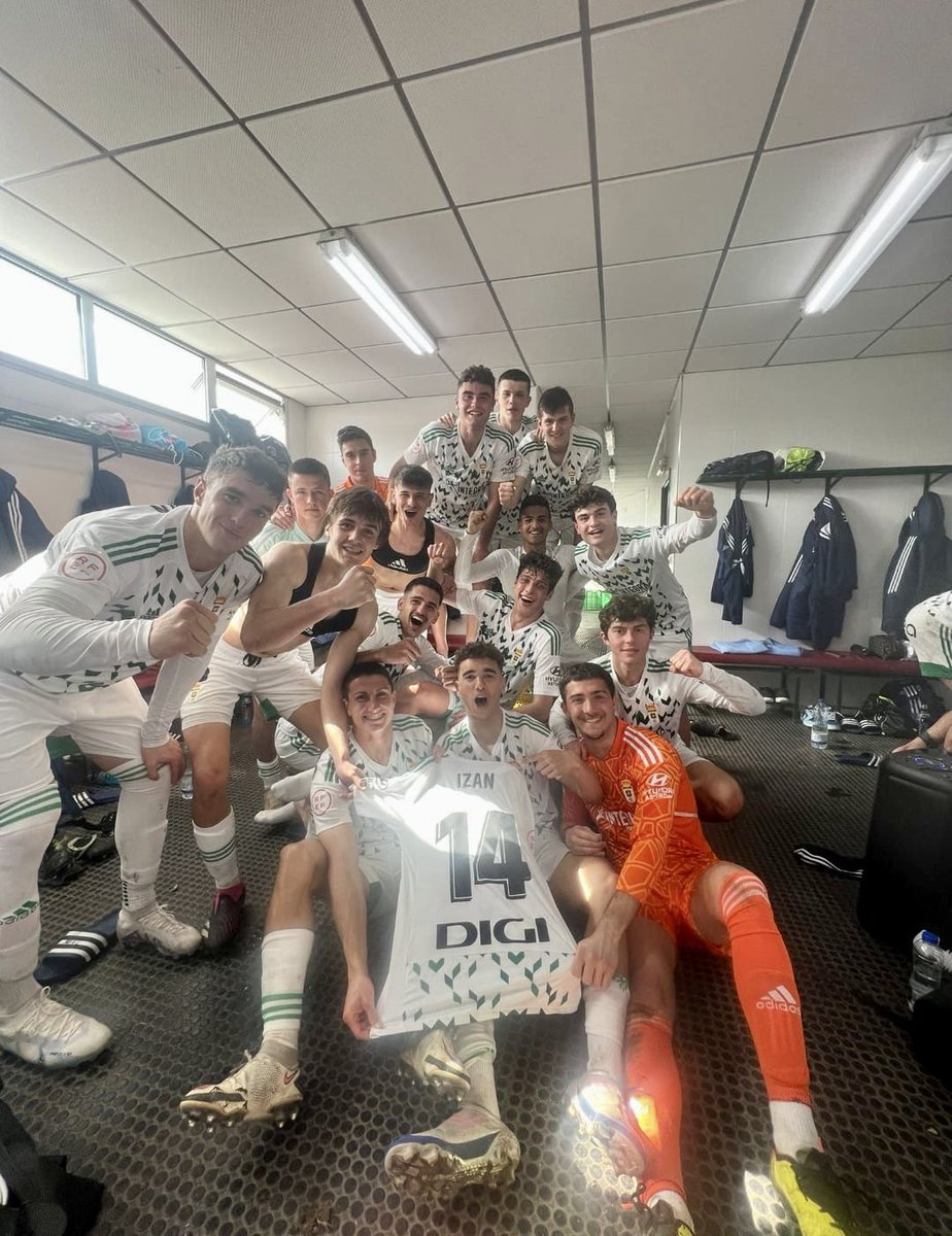 🙌🏻 ¡Buena, guajes! 💙

#CanteraRO
#RealOviedo 🔵⚪️